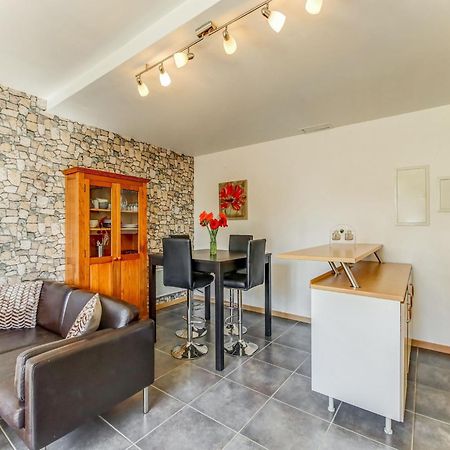 Holiday Home With Garden In Brainville Exterior photo
