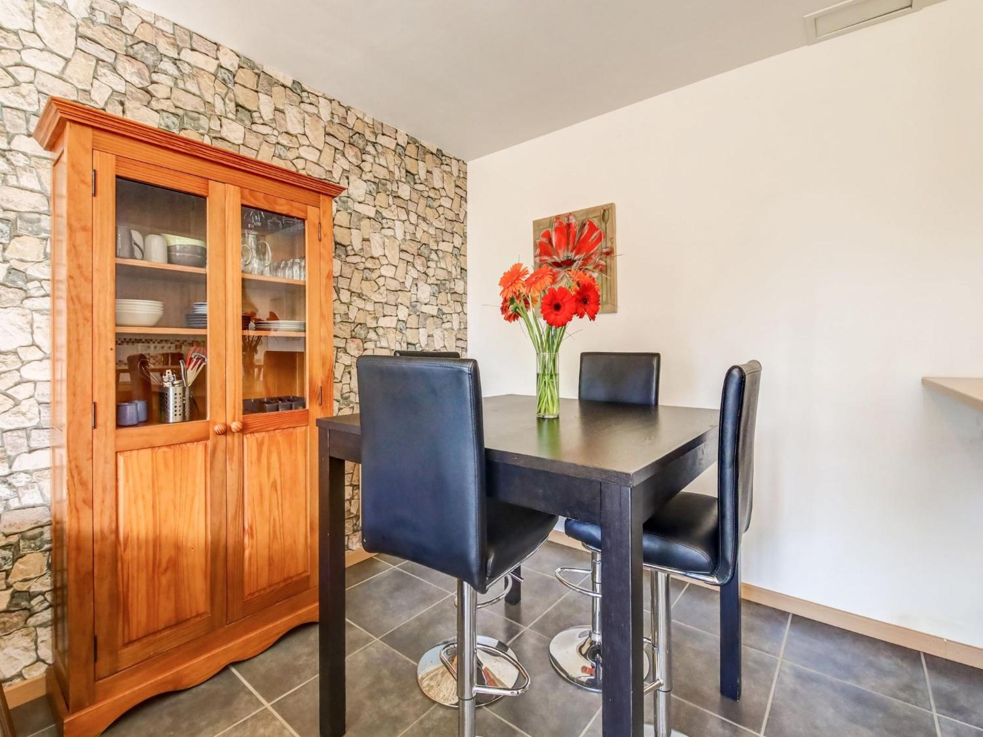 Holiday Home With Garden In Brainville Exterior photo