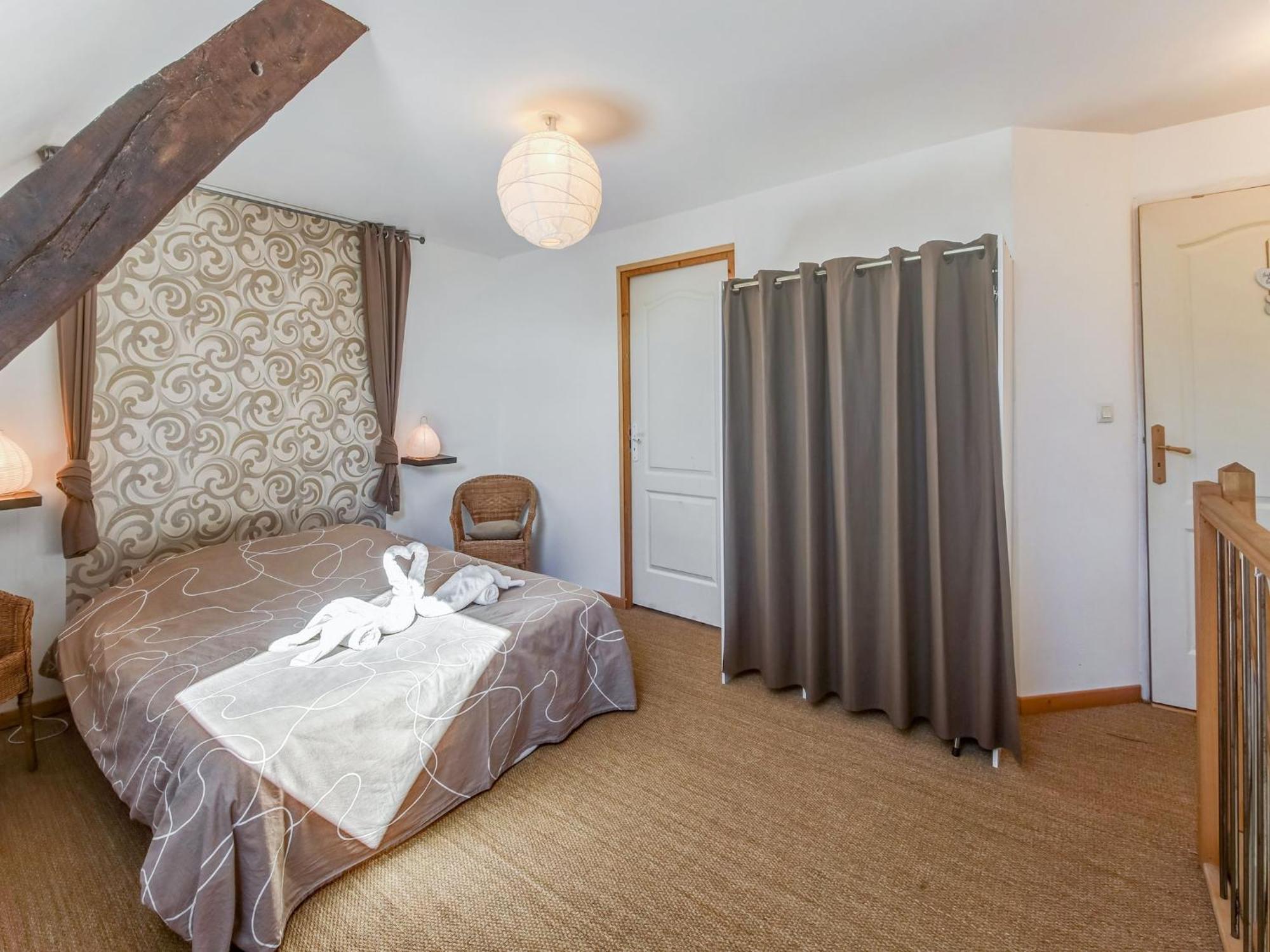 Holiday Home With Garden In Brainville Exterior photo